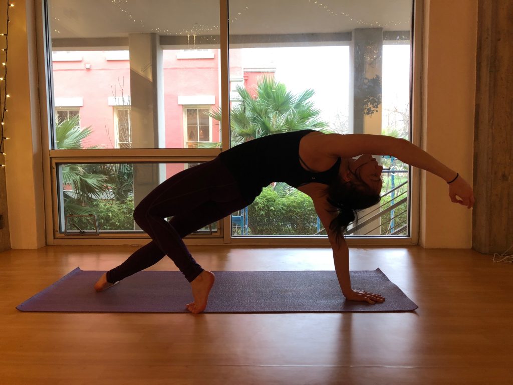 Follow @katsyogaflow Wild Thing Tutorial After Your Warm Up: Step 1 - Start  in Downward Dog. Step 2 - Lift one leg into the air. Step 3... | Instagram